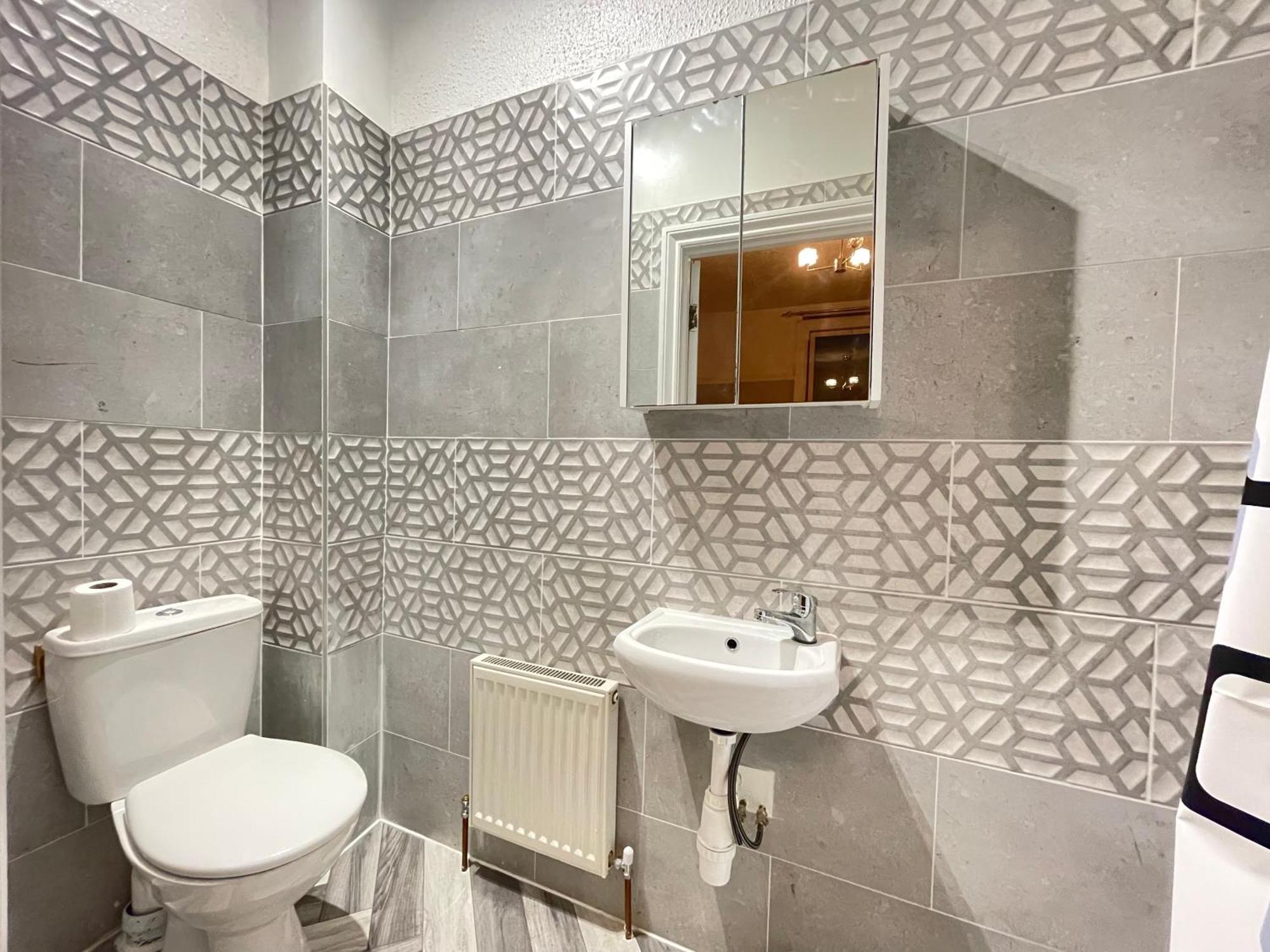 Room With Private Bathroom And Shared Kitchen Londra Esterno foto